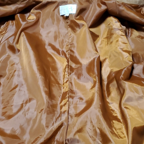 Tan suede over coat with rose 🌹embroidery - Picture 5 of 8